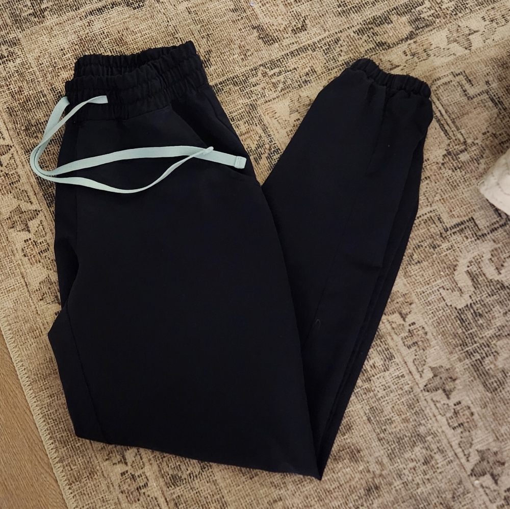 Garde-Malade Navy High Waisted Jogger Scrubs